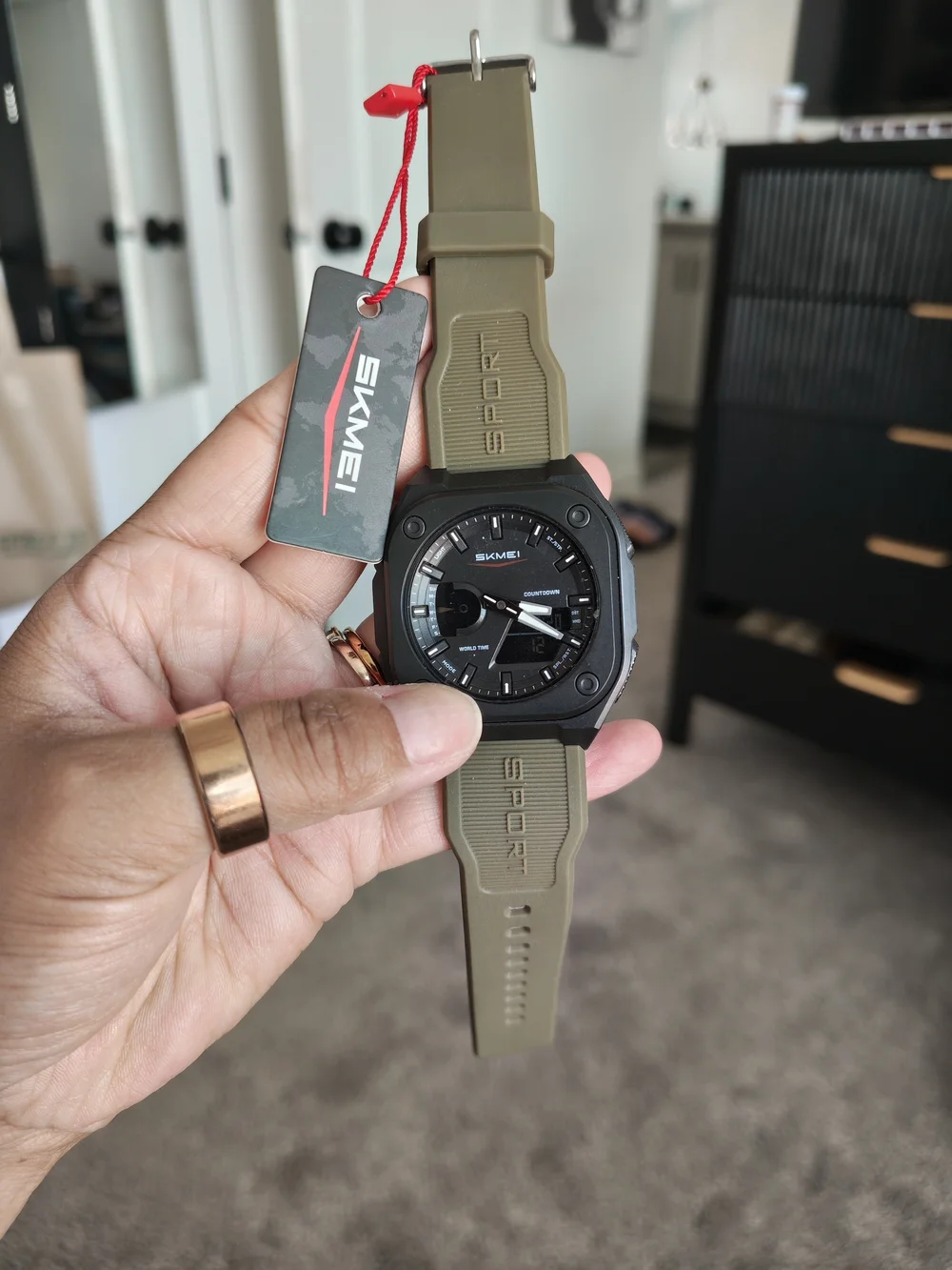 Men's Olive Green Sport Watch - Durable Silicone Strap